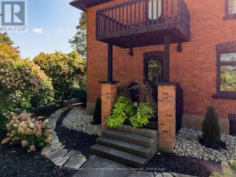 137840 GREY 12 ROAD Meaford Ontario photo 2