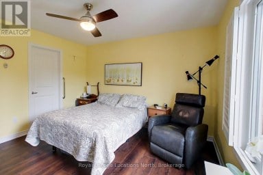 8 RUSSETT DRIVE Meaford Ontario photo 10