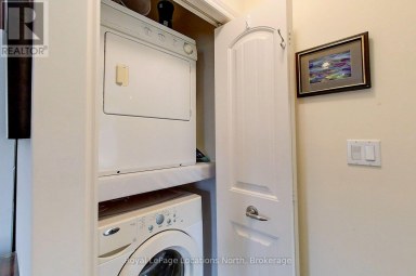 8 RUSSETT DRIVE Meaford Ontario photo 13