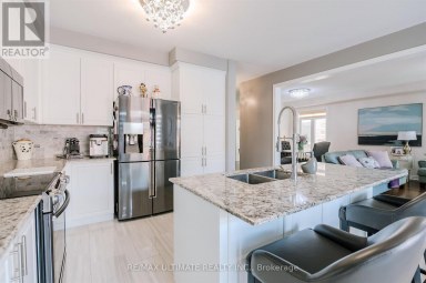 47 LEWIS AVENUE Bradford West Gwillimbury (Bradford) Ontario photo 10