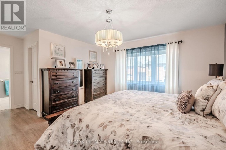 47 LEWIS AVENUE, Bradford West Gwillimbury (Bradford), Ontario, L3Z0X2