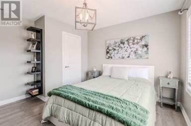 47 LEWIS AVENUE Bradford West Gwillimbury (Bradford) Ontario photo 32