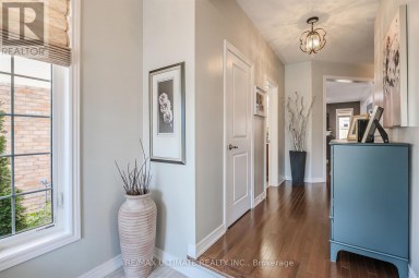 47 LEWIS AVENUE Bradford West Gwillimbury (Bradford) Ontario photo 4
