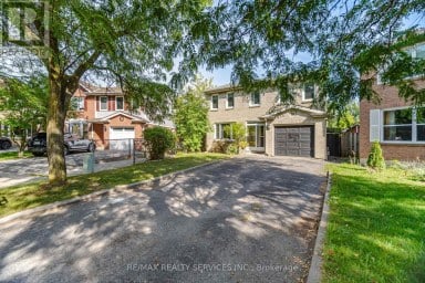 12 LADIN DRIVE Brampton (Westgate) Ontario photo 2