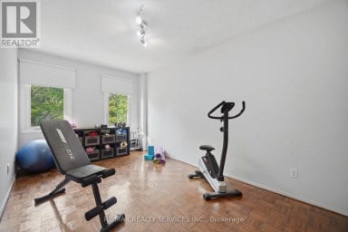 12 LADIN DRIVE Brampton (Westgate) Ontario photo 28