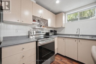12 LADIN DRIVE Brampton (Westgate) Ontario photo 35