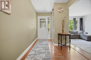 12 LADIN DRIVE Brampton (Westgate) Ontario photo 5