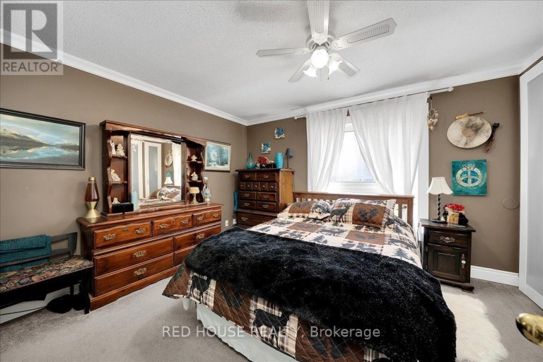 32 MCLEISH DRIVE, Kawartha Lakes (Dalton), Ontario, L0K1W0