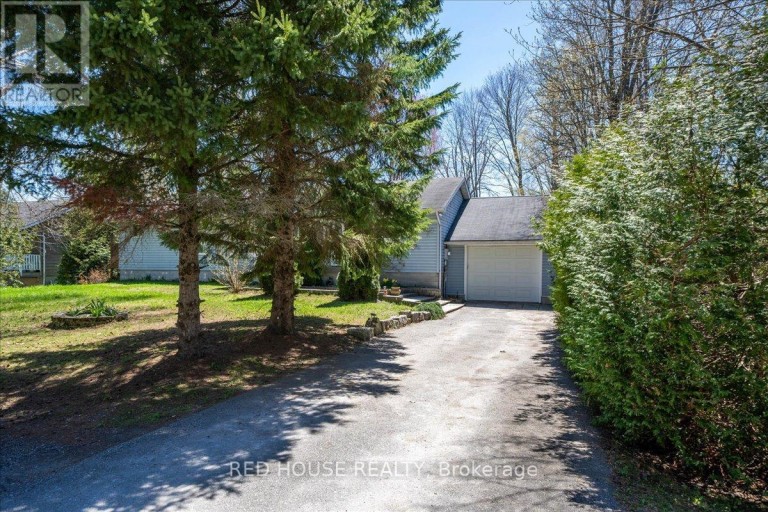 32 MCLEISH DRIVE, Kawartha Lakes (Dalton), Ontario, L0K1W0