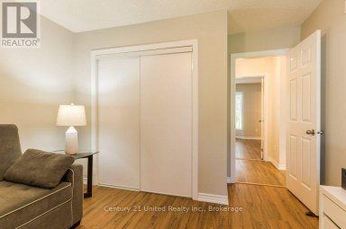 11 ALGONQUIN TRAIL Clarington (Bowmanville) Ontario photo 26