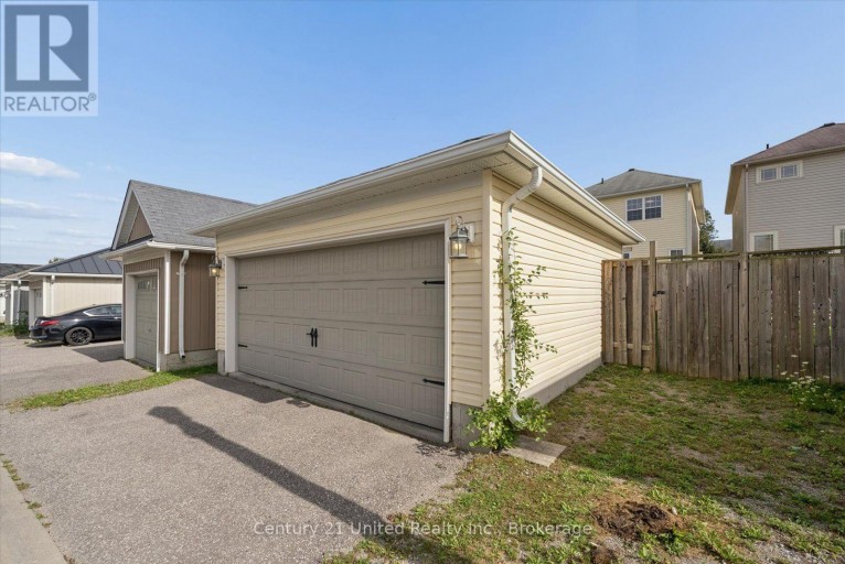 253 BOWEN DRIVE, Peterborough (Northcrest Ward 5), Ontario, K9H0B8