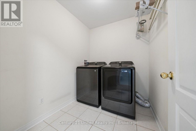 253 BOWEN DRIVE, Peterborough (Northcrest Ward 5), Ontario, K9H0B8