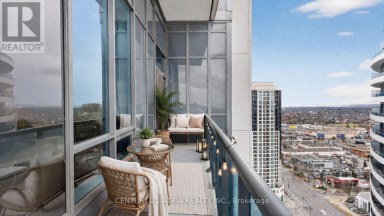 PH 09 - 7165 YONGE STREET Markham (Grandview) Ontario photo 8