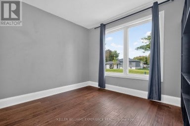 21 B COLLEGE CRESCENT Barrie (Grove East) Ontario photo 12