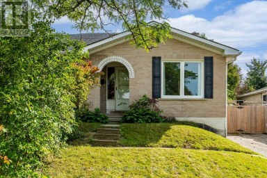 21 B COLLEGE CRESCENT Barrie (Grove East) Ontario photo 3