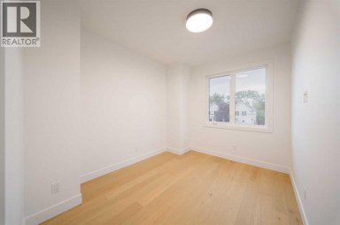 411 28 Avenue NW Calgary Alberta photo 38