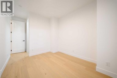411 28 Avenue NW Calgary Alberta photo 40