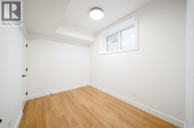 411 28 Avenue NW Calgary Alberta photo 48