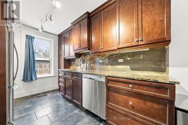 31 GROVE STREET Belleville (Belleville Ward) Ontario photo 19