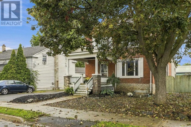 31 GROVE STREET, Belleville (Belleville Ward), Ontario, K8P1W1