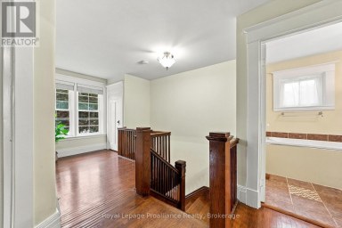 31 GROVE STREET Belleville (Belleville Ward) Ontario photo 28