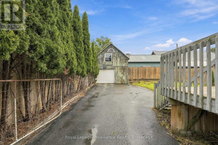 31 GROVE STREET, Belleville (Belleville Ward), Ontario, K8P1W1