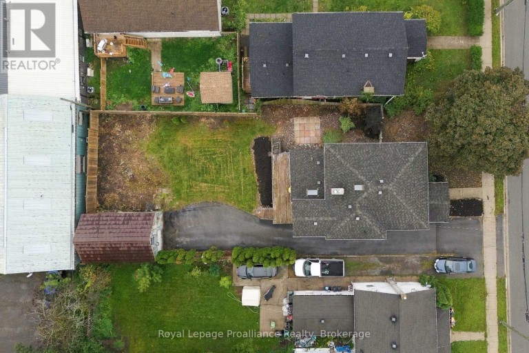 31 GROVE STREET, Belleville (Belleville Ward), Ontario, K8P1W1