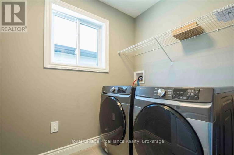 19 PRIMROSE CRESCENT, Belleville (Thurlow Ward), Ontario, K8N0J7
