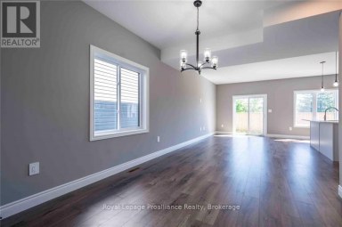 19 PRIMROSE CRESCENT Belleville (Thurlow Ward) Ontario photo 3