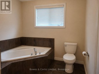 716 SAWMILL ROAD Peterborough (Northcrest Ward 5) Ontario photo 14
