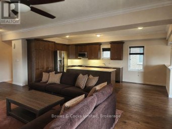 716 SAWMILL ROAD Peterborough (Northcrest Ward 5) Ontario photo 2