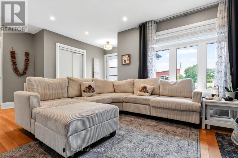 5 CARLETON BOULEVARD, Hamilton Township (Baltimore), Ontario, K9A0S9