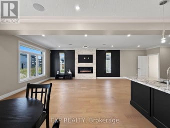 3833 CAMPBELL STREET N London South (South V) Ontario photo 11