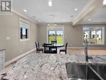 3833 CAMPBELL STREET N London South (South V) Ontario photo 16