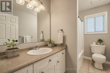 20 HIGHLANDS CRESCENT Collingwood Ontario photo 32