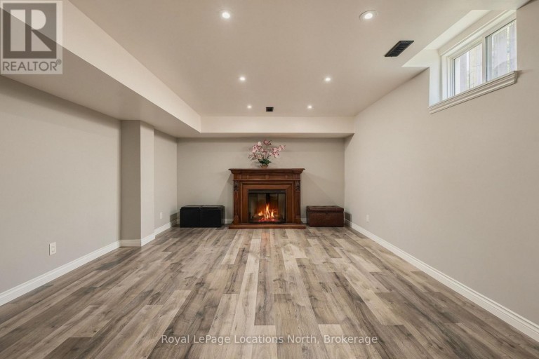 20 HIGHLANDS CRESCENT, Collingwood, Ontario, L9Y5H3