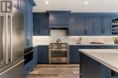 20 HIGHLANDS CRESCENT Collingwood Ontario photo 4