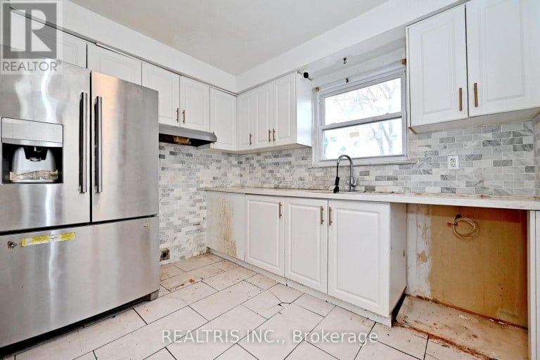 116 SUTHERLAND AVENUE, Brampton (Madoc), Ontario, L6V2H7