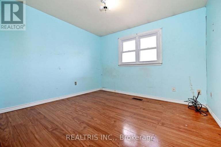 116 SUTHERLAND AVENUE, Brampton (Madoc), Ontario, L6V2H7