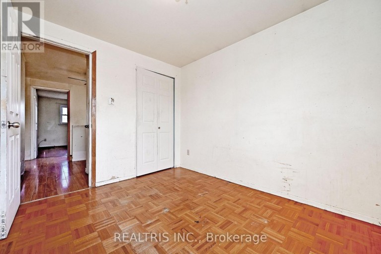 116 SUTHERLAND AVENUE, Brampton (Madoc), Ontario, L6V2H7