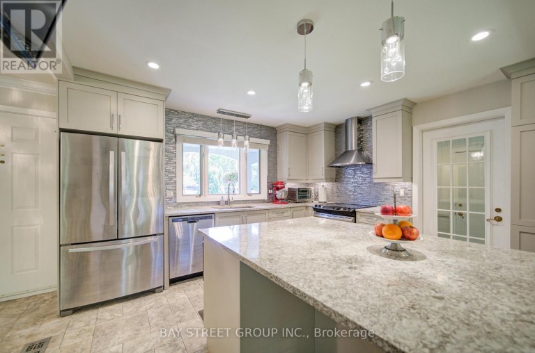 88 MARSDALE DRIVE, St. Catharines (Glendale/Glenridge), Ontario, L2T3S9