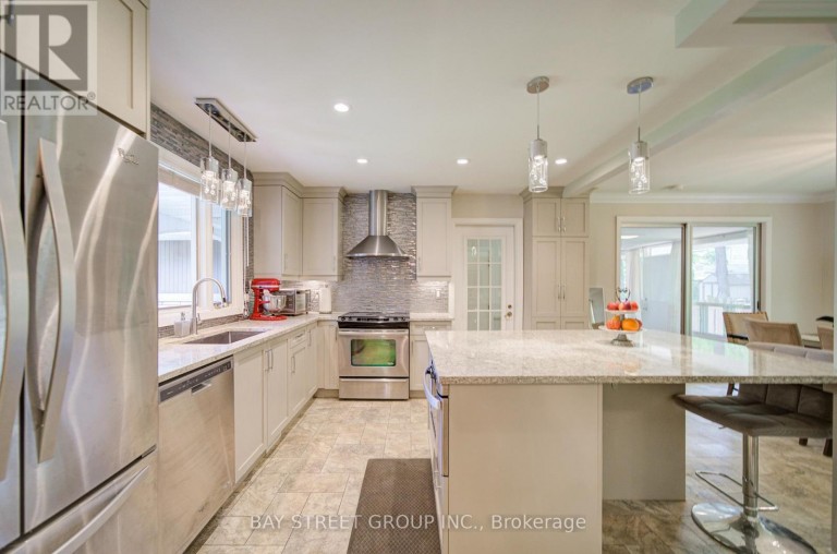 88 MARSDALE DRIVE, St. Catharines (Glendale/Glenridge), Ontario, L2T3S9