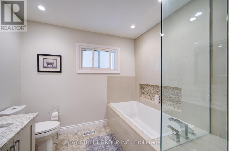 88 MARSDALE DRIVE, St. Catharines (Glendale/Glenridge), Ontario, L2T3S9