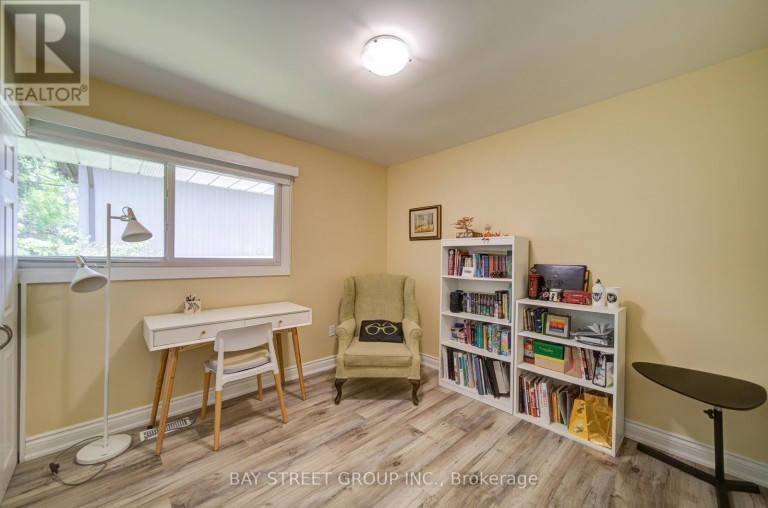 88 MARSDALE DRIVE, St. Catharines (Glendale/Glenridge), Ontario, L2T3S9