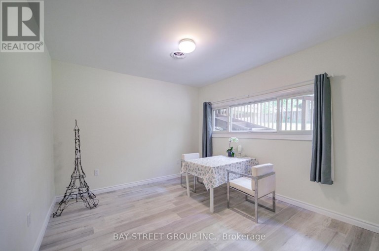 88 MARSDALE DRIVE, St. Catharines (Glendale/Glenridge), Ontario, L2T3S9