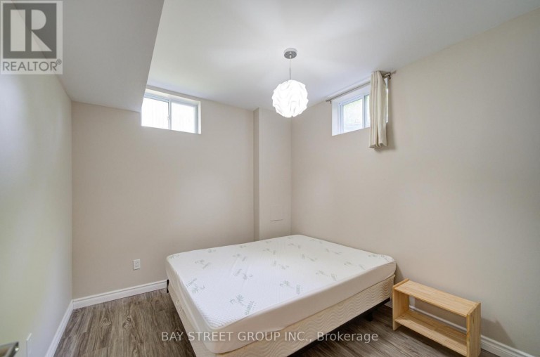 88 MARSDALE DRIVE, St. Catharines (Glendale/Glenridge), Ontario, L2T3S9