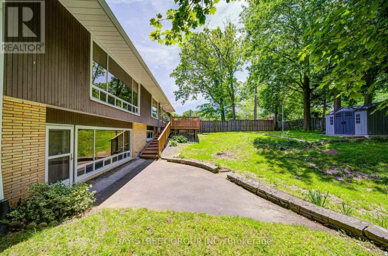 88 MARSDALE DRIVE, St. Catharines (Glendale/Glenridge), Ontario, L2T3S9
