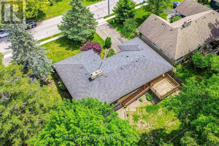 88 MARSDALE DRIVE, St. Catharines (Glendale/Glenridge), Ontario, L2T3S9