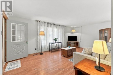 18 DINGMAN STREET Centre Hastings Ontario photo 9