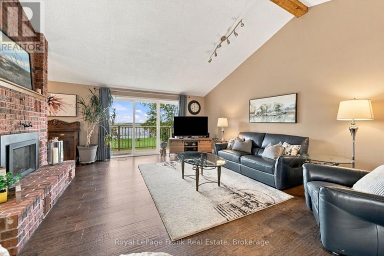 61 BLUEWATER AVENUE, Kawartha Lakes (Lindsay), Ontario, K9V0K6